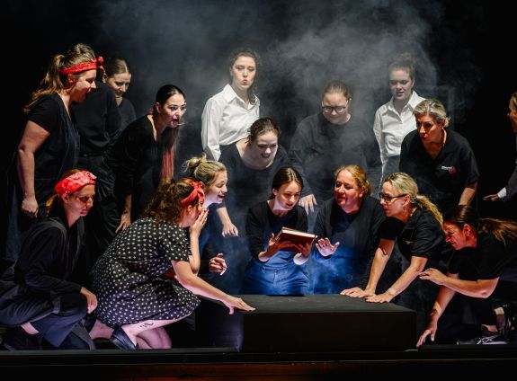 Opernfestspiele Heidenheim_2026_MACBETH_Chor_©_Oliver Vogel