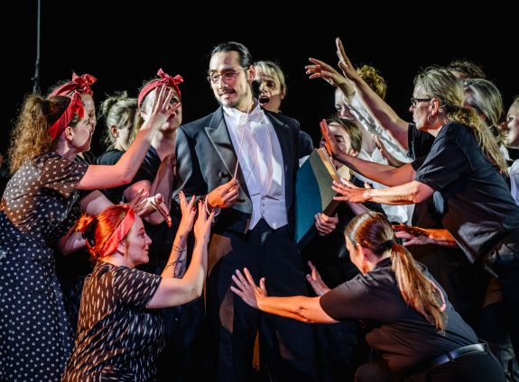 Opernfestspiele Heidenheim_2026_MACBETH_Don Lee, Chor_©_Oliver Vogel